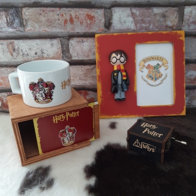 Harry Potter Tasarım Kupa Ve Ahşap Çerçeve, Çevirmeli Ahşap Müzik Kutusu Set
