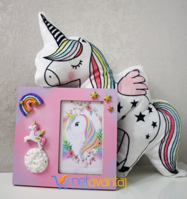 Unicorn Yastık ve 3D Çerçeve Hediye Seti