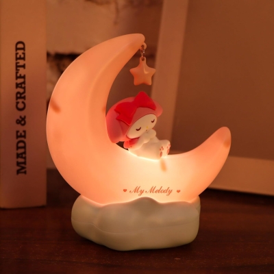 Ay Üzerinde Uyuyan My Melody Gece Lambası