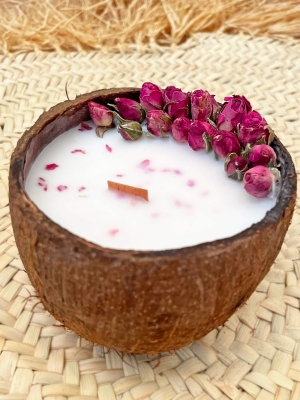 Peru Cat Handmade Doğal Hindistan Cevizi Kabuğunda %100 Organik Soya Mumu Gül Süslemeli PCH-BLOSSOM-43