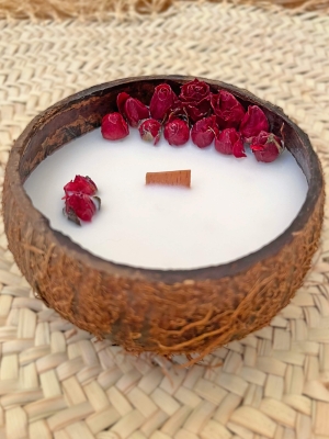 Peru Cat Handmade Doğal Hindistan Cevizi Kabuğunda %100 Organik Soya Mumu Gül Süslemeli PCH-BLOSSOM-46