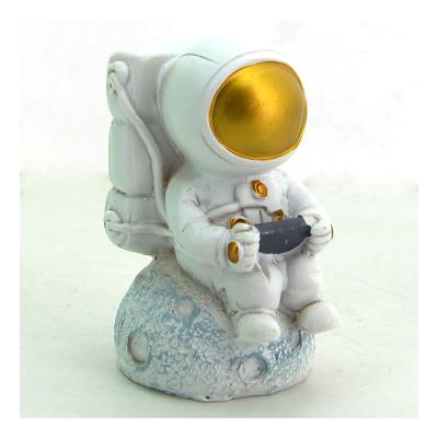 Ayda Oturan Çantalı Astronot 9 cm Dekoratif Biblo Altın