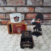 Harry Potter Hedwig Figür Kupa ve Çevirmeli Müzik Kutusu Seti