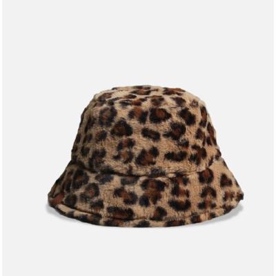 Leopar Desenli Polar Kadın Şapka