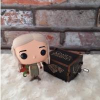 Game Of Thrones Daenerys Targaryen Figür ve Çevirmeli Müzik Kutusu