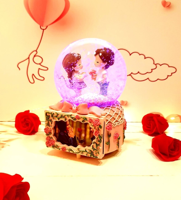 Kisiye Ozel Fotografli Ayakta Romantik Asiklar Isikli Muzikli Sevgiliye Hediye Kar Kuresi Netavantaj