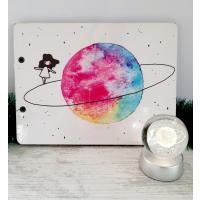 Satürn Üzerinde Yürüyen Kız Işıklı Cam Küre Ve Albüm Seti