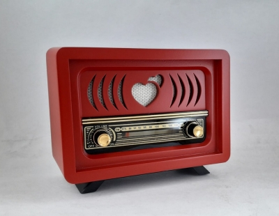 Bluetoothlu USB Aux Girişli Nostaljik Ahşap Radyo Kalpli Aşiyan Modeli Kırmızı