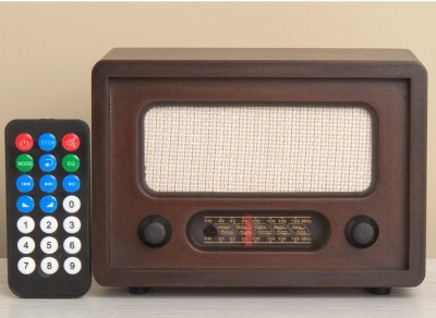 Nostaljik USBli Kumandalı Ahşap Mini Retro Radyo