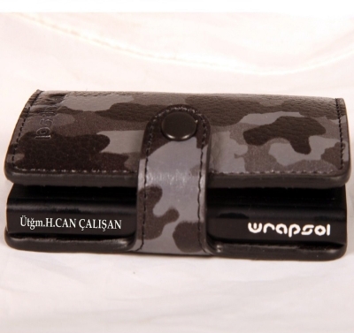 Wrapsol Tekli Mekanizmalı Akıllı Cüzdan Kamuflaj Siyah