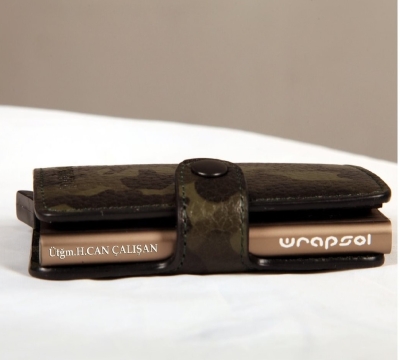Wrapsol Tekli Mekanizmalı Akıllı Cüzdan Kamuflaj Yeşil