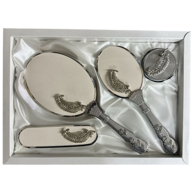 Gümüş Beyaz Desenli Lüx Ayna Çeyiz Seti