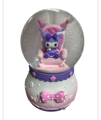 Kuromi Kurdele Oturan Işıklı Müzikli Dönen Büyük Boy Kar Küresi