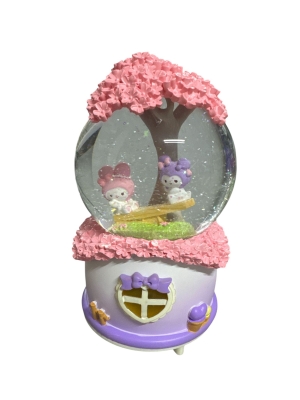 Kuromi My Melody Işıklı Müzikli Dönen Otomatik Püskürtmeli Büyük Boy Kar Küresi Mor