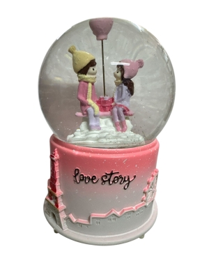 Love Story Pembe Aşıklar Müzikli Işıklı Püskürtmeli Büyük Boy Kar Küresi