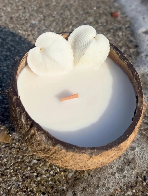 Peru Cat Handmade Doğal Hindistan Cevizi Kabuğunda %100 Organik Soya Mumu PCH-COCONUT-17