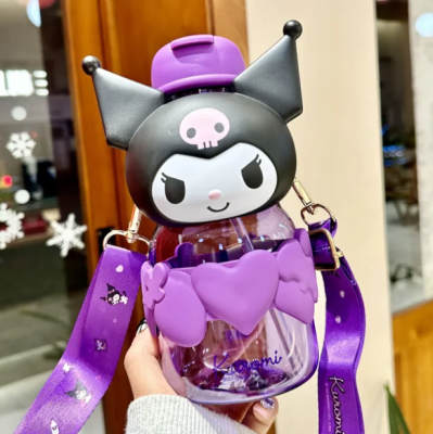 Sanrio Kuromi Figürlü Askılı Plastik Pipetli Suluk