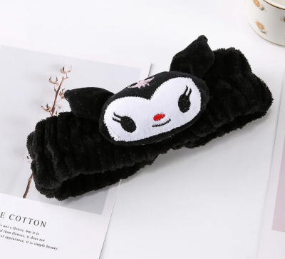 Sanrio Kuromi Tasarımlı Peluş Bandana Siyah
