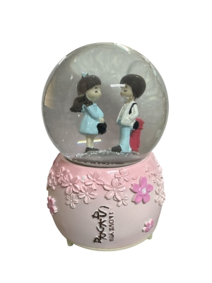 Tatlı Buluşma Müzikli Işıklı Püskürtmeli Büyük Boy Kar Küresi